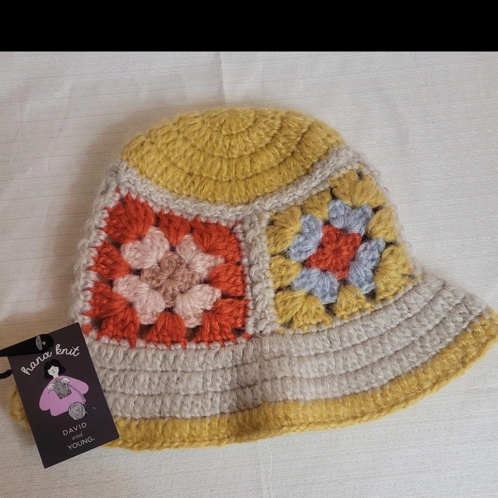 David And Young Crochet Multicolored Women's Flower Hat Bucket Hat Hippie Retro